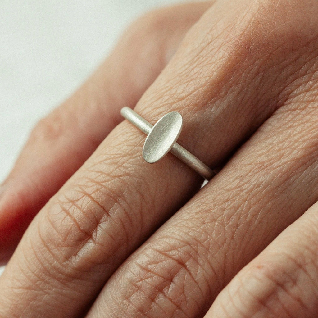 Anel Ella oval mini