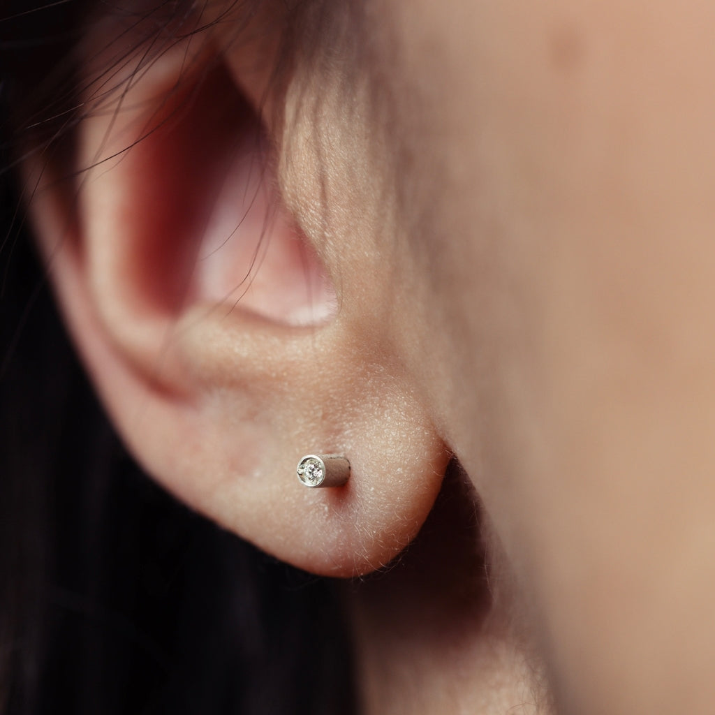 Brinco Dia mini com diamante de 1 ponto